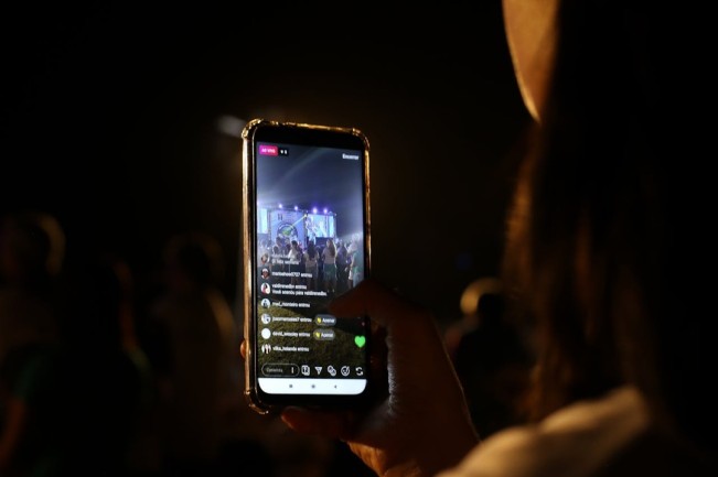 live streaming. (pexels/ninosouza)